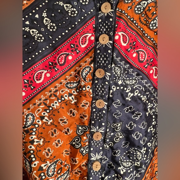 FARM Rio Multicolor Paisley Blouse - Picture 3 of 16